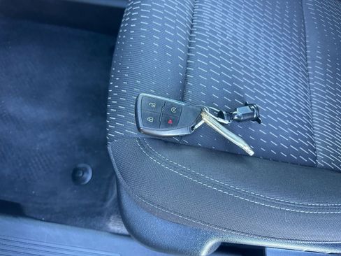 Used 2025 Chevrolet Equinox LT image 22