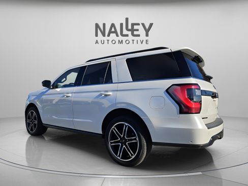 Used 2019 Ford Expedition Limited w/ Equipment Group 303A image 3