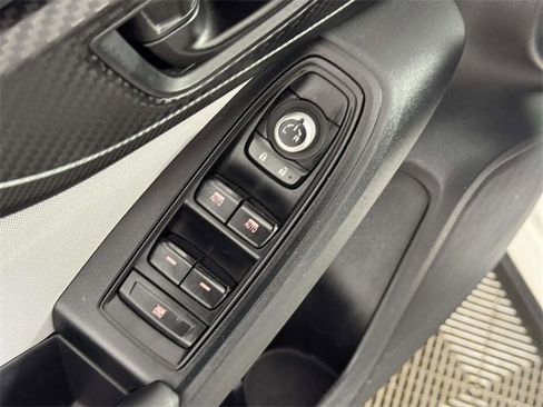 Used 2023 Subaru Crosstrek 2.0i Premium image 18