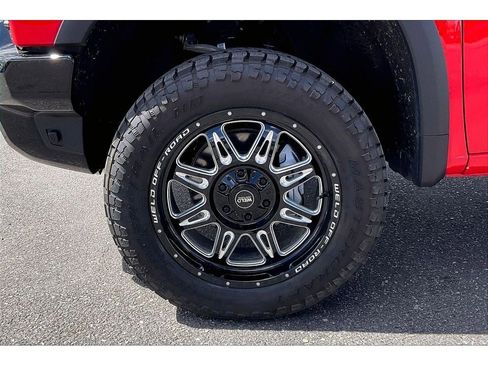 Used 2026 Chevrolet Silverado 1500 ZR2 w/ Dark Appearance Package AWD/4WD image 10