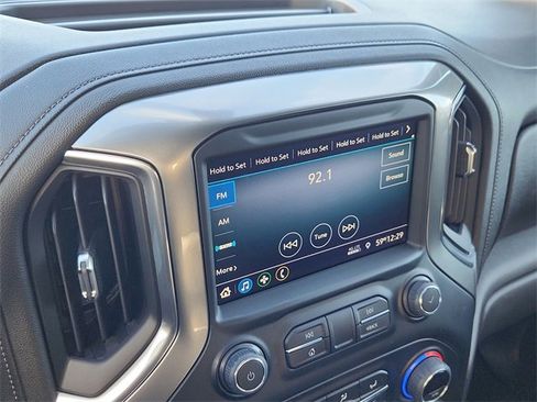 Used 2021 Chevrolet Silverado 1500 LT Trail Boss w/ Bed Protection Package image 20