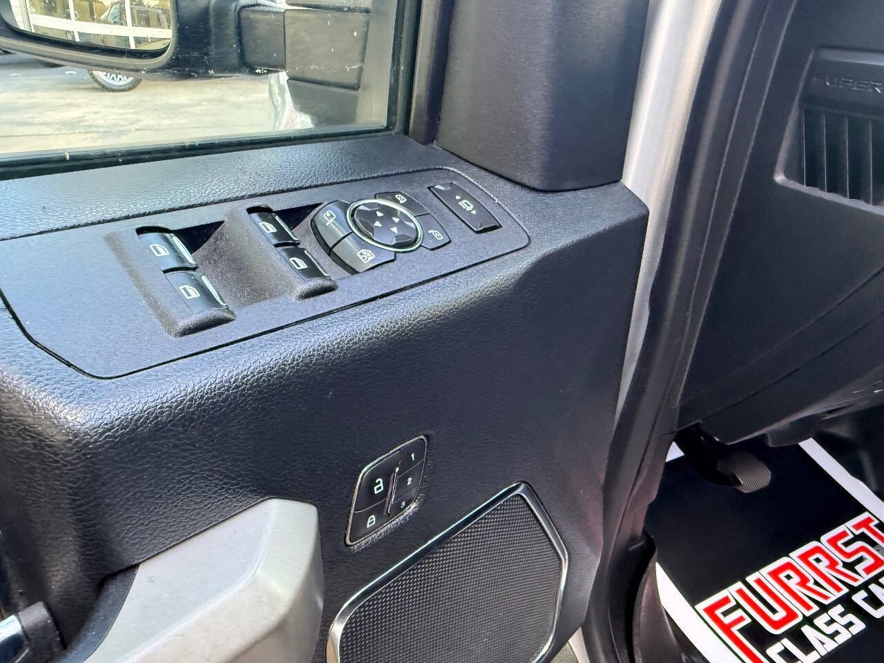 Used 2019 Ford F250 Lariat w/ Lariat Ultimate Package AWD/4WD image 18
