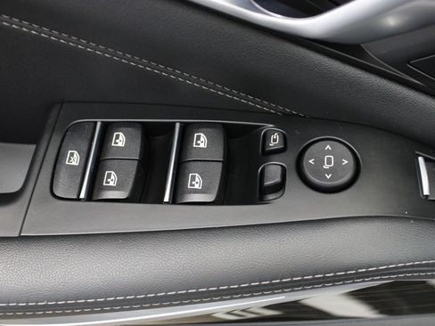 Used 2025 BMW X5 xDrive50e AWD/4WD image 19