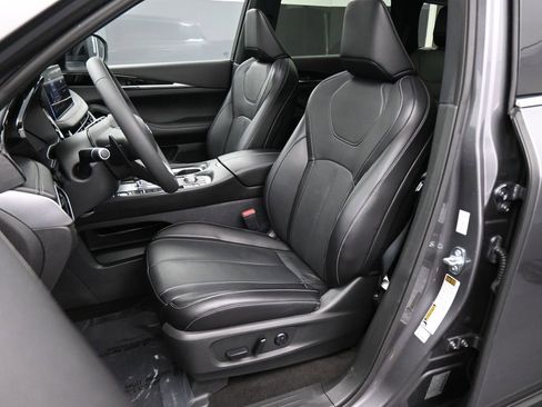 Used 2024 INFINITI QX60 Pure image 16