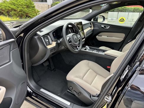 New 2026 Volvo XC60 B5 Plus w/ Protection Package Premier image 23