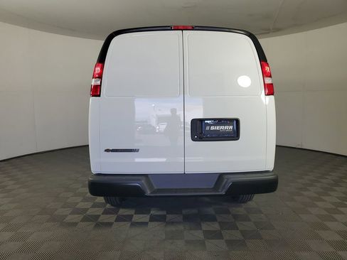 New 2026 Chevrolet Express 2500 image 5