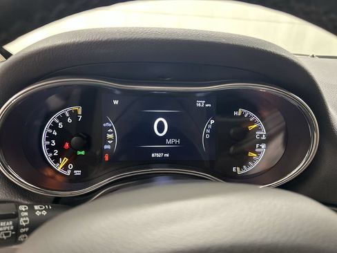 Used 2021 Jeep Grand Cherokee Limited w/ Sun & Sound Group AWD/4WD image 13