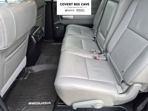 Used 2020 Toyota Sequoia Limited w/ Safety & Convenience Package image 21