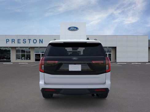 New 2026 Ford Expedition Tremor image 5