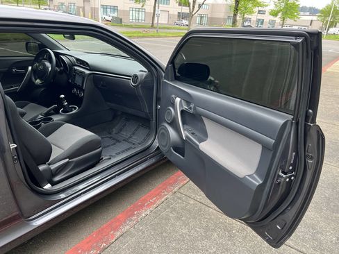 Used 2016 Scion tC FWD image 11