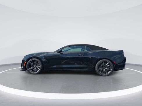 Used 2022 Chevrolet Camaro ZL1 RWD image 5