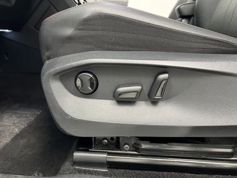 Used 2024 Volkswagen Tiguan Wolfsburg Edition image 10