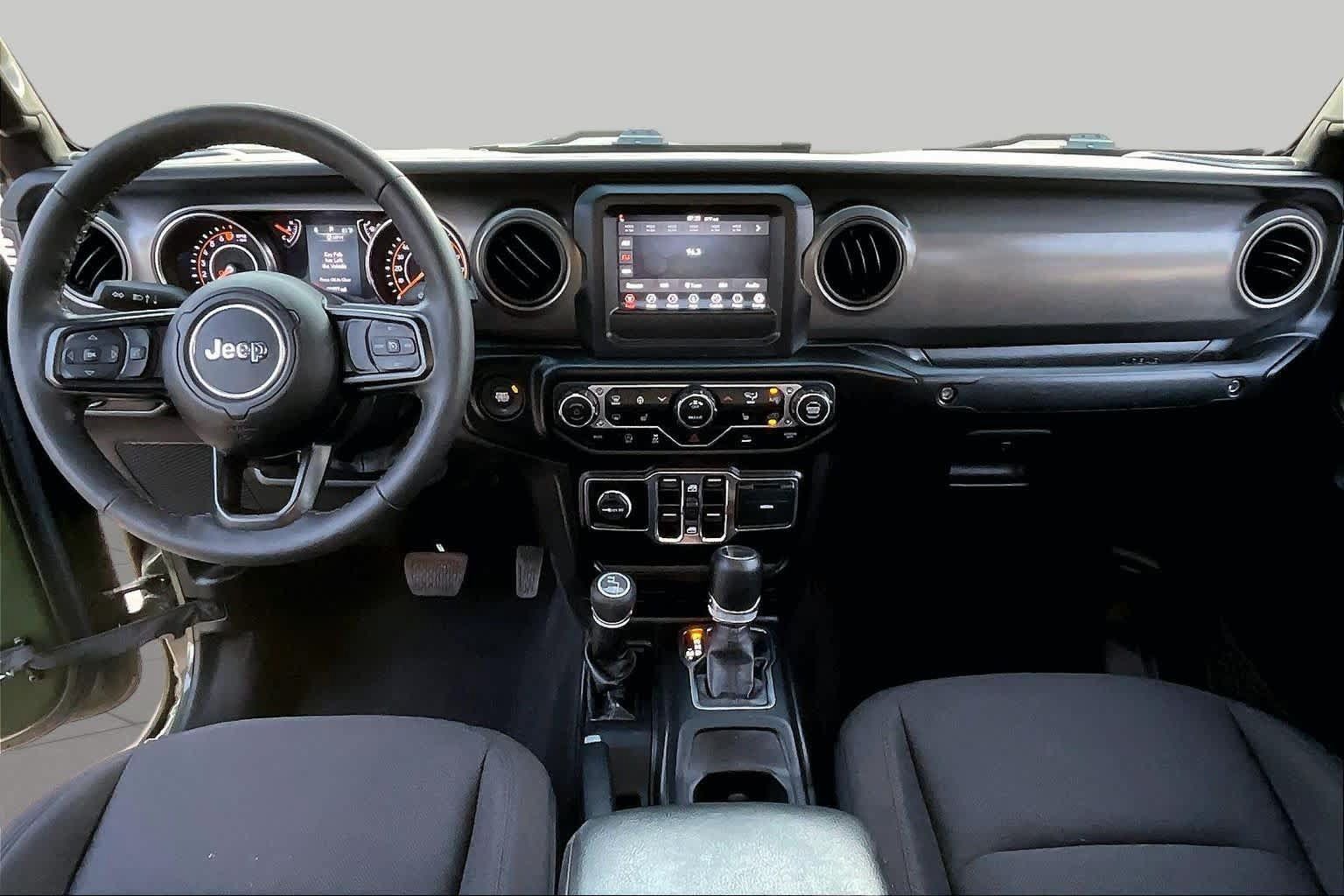 Used 2022 Jeep Gladiator Sport AWD/4WD image 13
