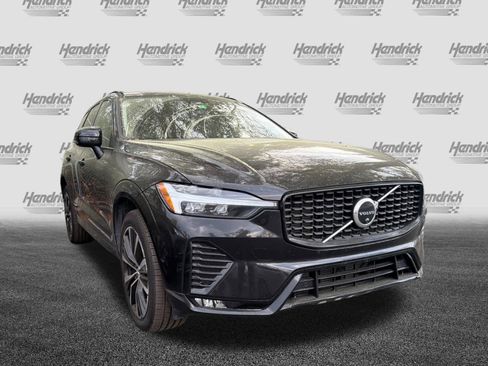 Certified 2023 Volvo XC60 B5 Plus image 5
