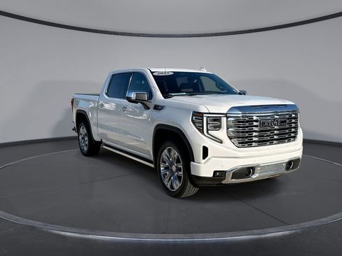 Used 2025 GMC Sierra 1500 Denali w/ Denali Reserve Package AWD/4WD image 12