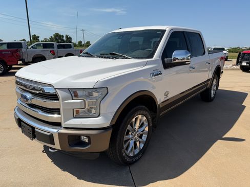 Used 2016 Ford F150 King Ranch w/ Equipment Group 601A Luxury AWD/4WD image 3