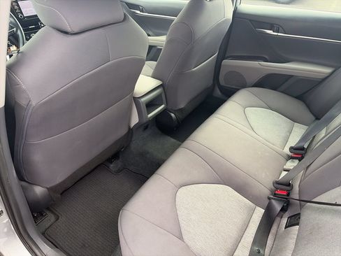 Used 2022 Toyota Camry LE FWD image 29