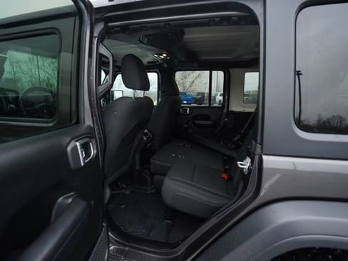 Used 2020 Jeep Wrangler Unlimited Sport image 15