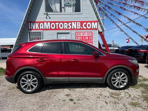 Used 2015 Lincoln MKC FWD w/ Equipment Group 101A Select image 8