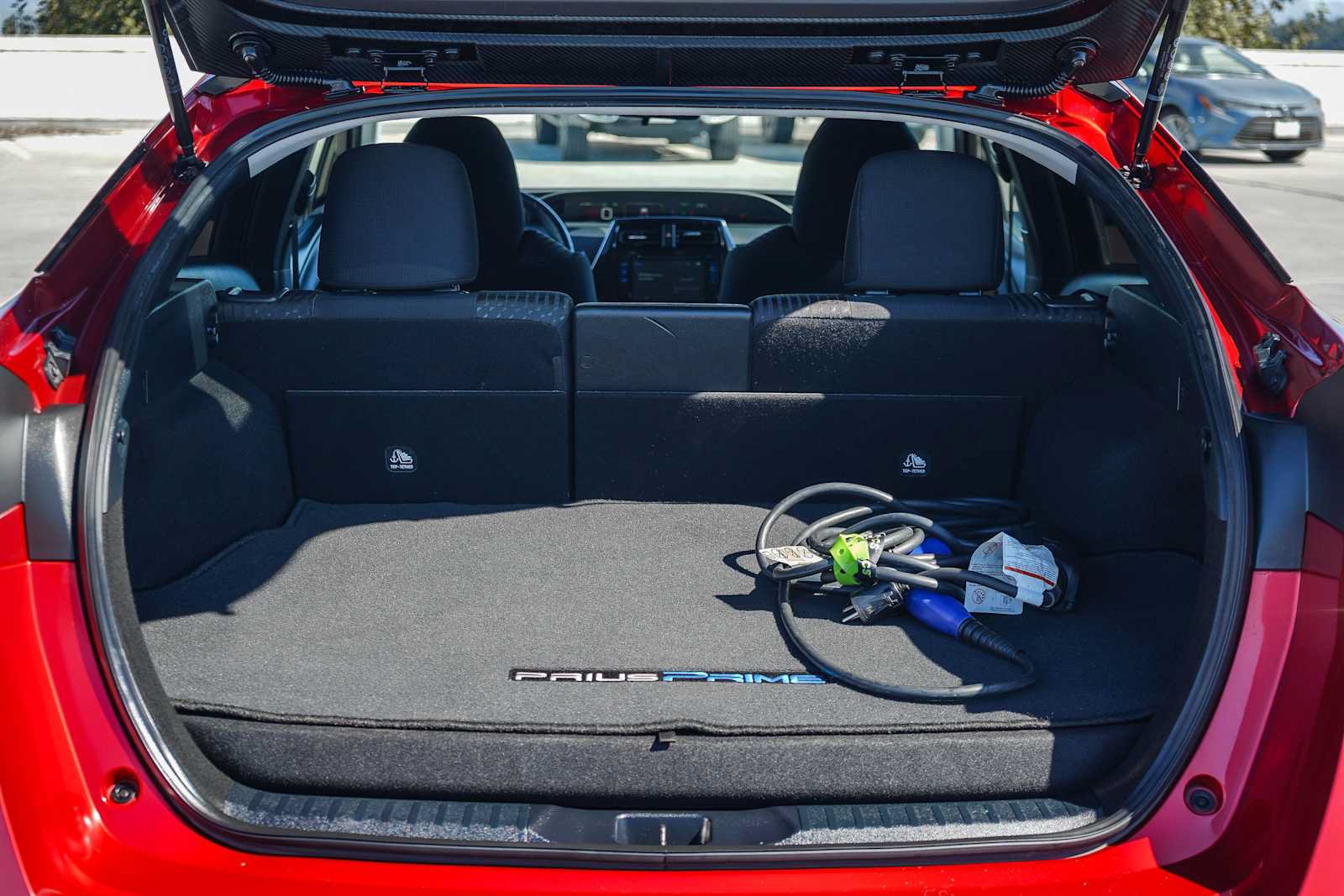 Used 2017 Toyota Prius Prime Plus w/ Carpet Mat Package FWD image 29