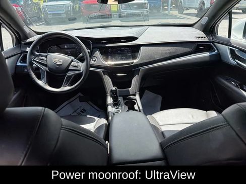 Used 2024 Cadillac XT5 Premium Luxury FWD image 9