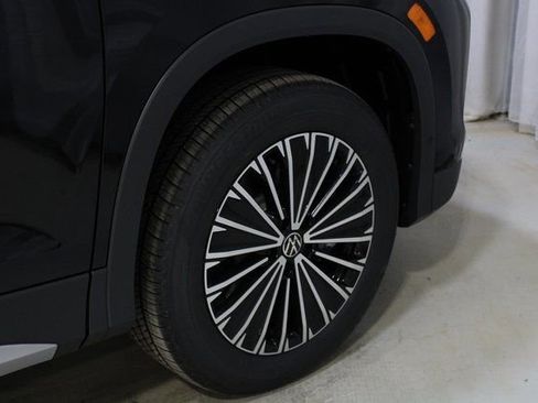 New 2026 Volkswagen Tiguan S image 26