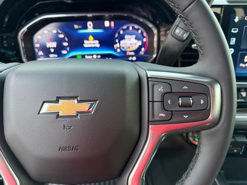 Used 2025 Chevrolet Silverado 2500 LT w/ Safety Package AWD/4WD image 36