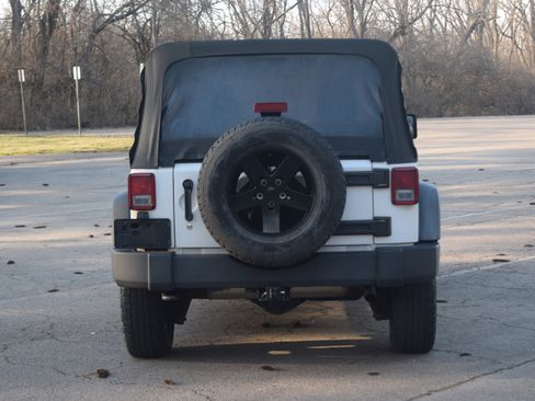 Used 2014 Jeep Wrangler Unlimited Sport w/ Quick Order Package 24S image 21