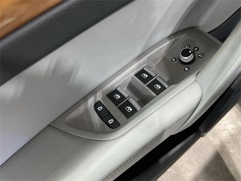 Used 2022 Audi Q5 2.0T Premium Plus image 19