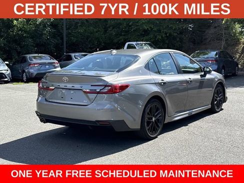 Used 2025 Toyota Camry SE FWD image 2