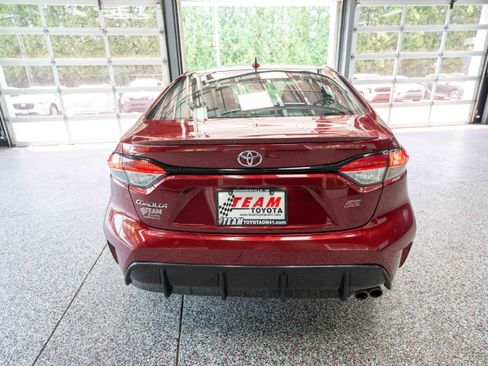 Used 2024 Toyota Corolla SE FWD image 3