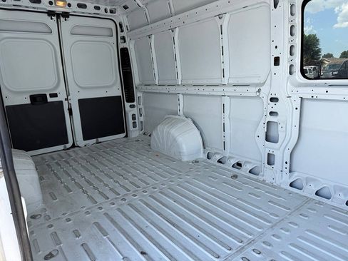 Used 2023 RAM ProMaster 3500 FWD image 25