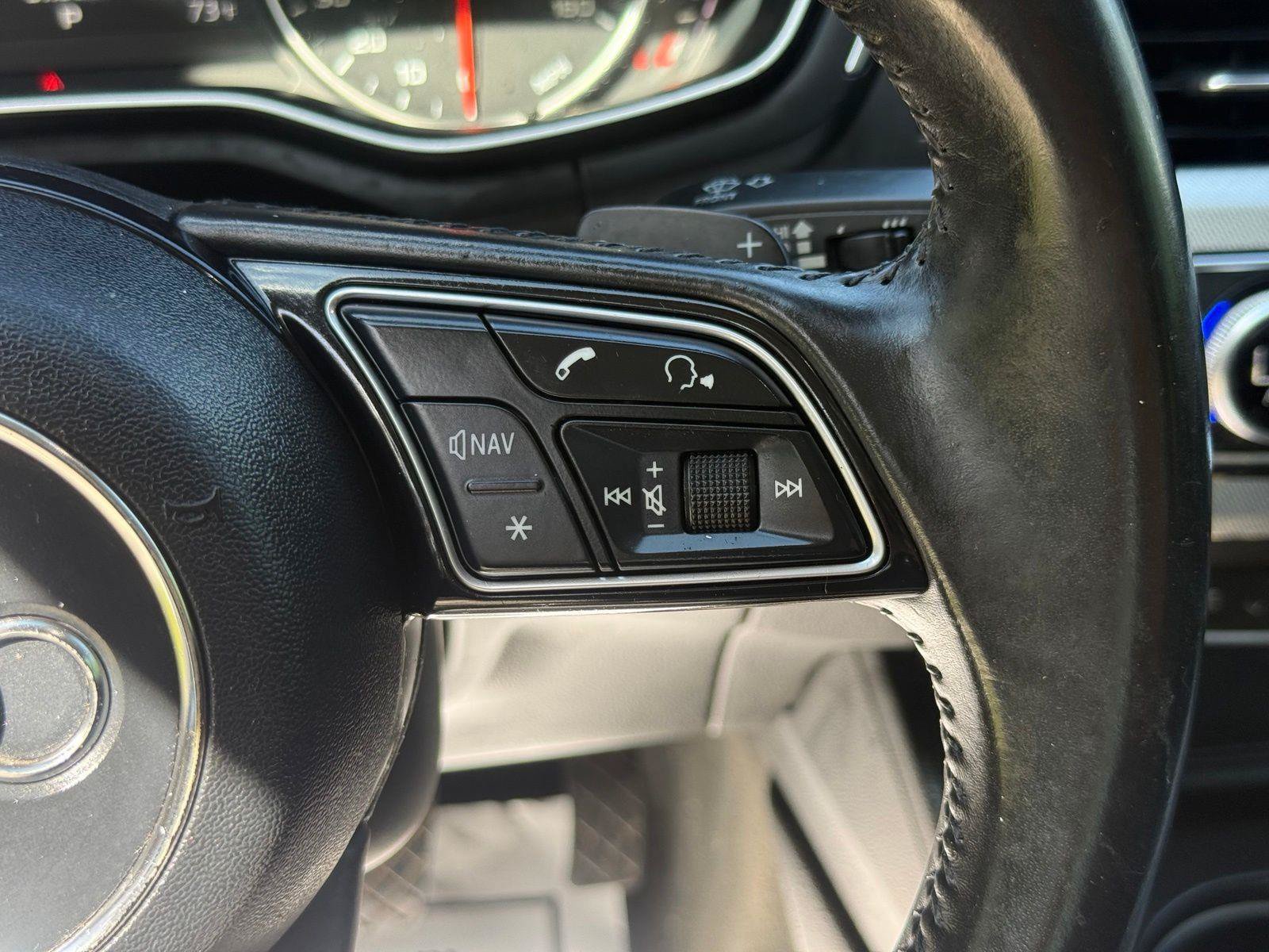 Used 2017 Audi A4 2.0T Premium FWD image 36
