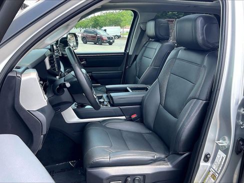 Used 2024 Toyota Tundra Limited AWD/4WD image 30