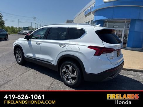 Used 2023 Hyundai Santa Fe SEL FWD image 3