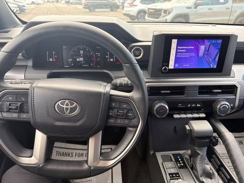 Used 2025 Toyota 4Runner SR5 image 6