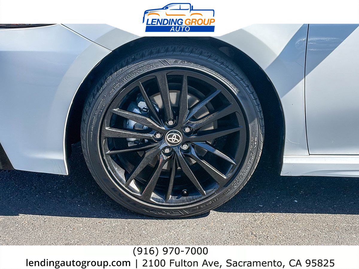 Used 2024 Toyota Camry XSE FWD image 9