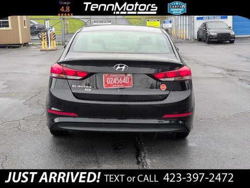 Used 2018 Hyundai Elantra SE FWD image 6