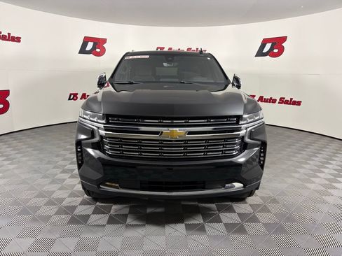 Used 2022 Chevrolet Suburban Premier image 9