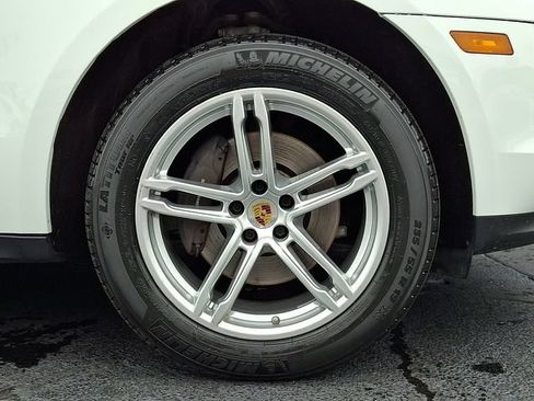 Certified 2020 Porsche Macan AWD/4WD image 12
