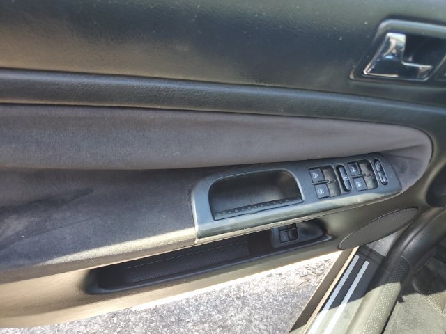 Used 2003 Volkswagen Passat GL FWD image 16