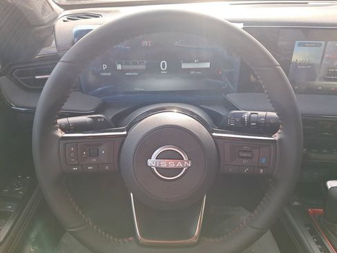 New 2026 Nissan Kicks SR w/ Cold Weather Package AWD/4WD image 15