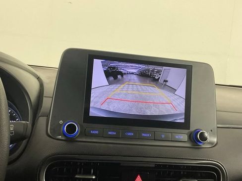 Used 2023 Hyundai Kona SE FWD image 21