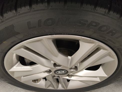 Used 2020 Hyundai Elantra Value Edition image 31