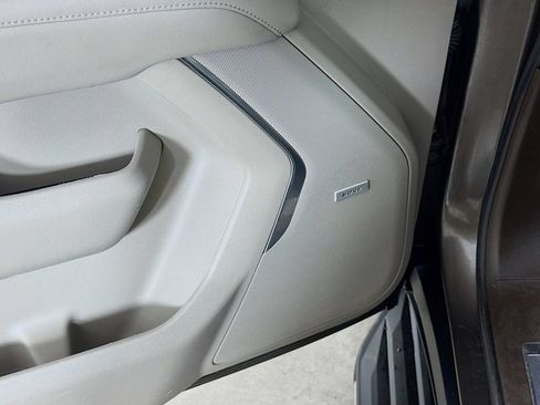 Used 2021 Chevrolet Tahoe LT AWD/4WD image 19