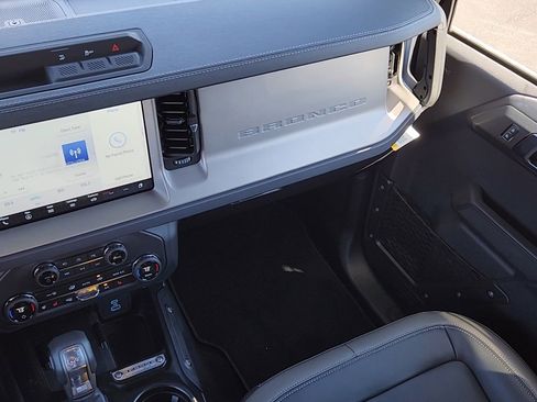 New 2025 Ford Bronco Outer Banks image 6