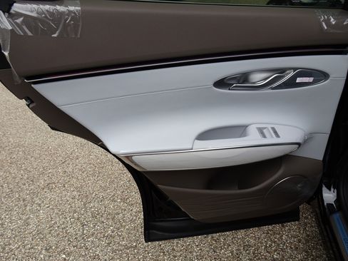 New 2026 Genesis GV70 2.5T Advanced image 14