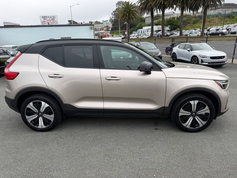Used 2023 Volvo XC40 Recharge Plus w/ Protection Package Premier AWD/4WD image 4