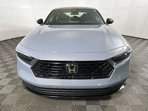 Used 2025 Honda Accord Sport image 7