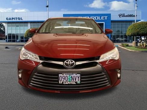 Used 2016 Toyota Camry XLE image 6